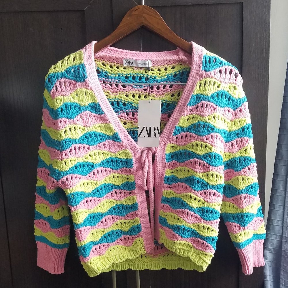 NWT STRIPED KNIT MULTI COLOR CARDIGAN